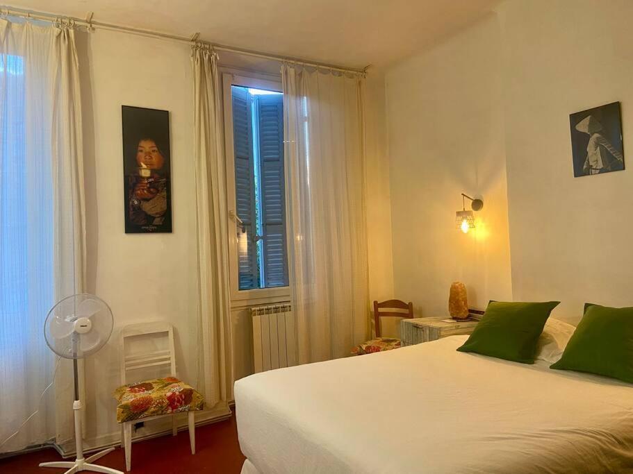 Logis Confortable - Accueillant Marseille Eksteriør billede