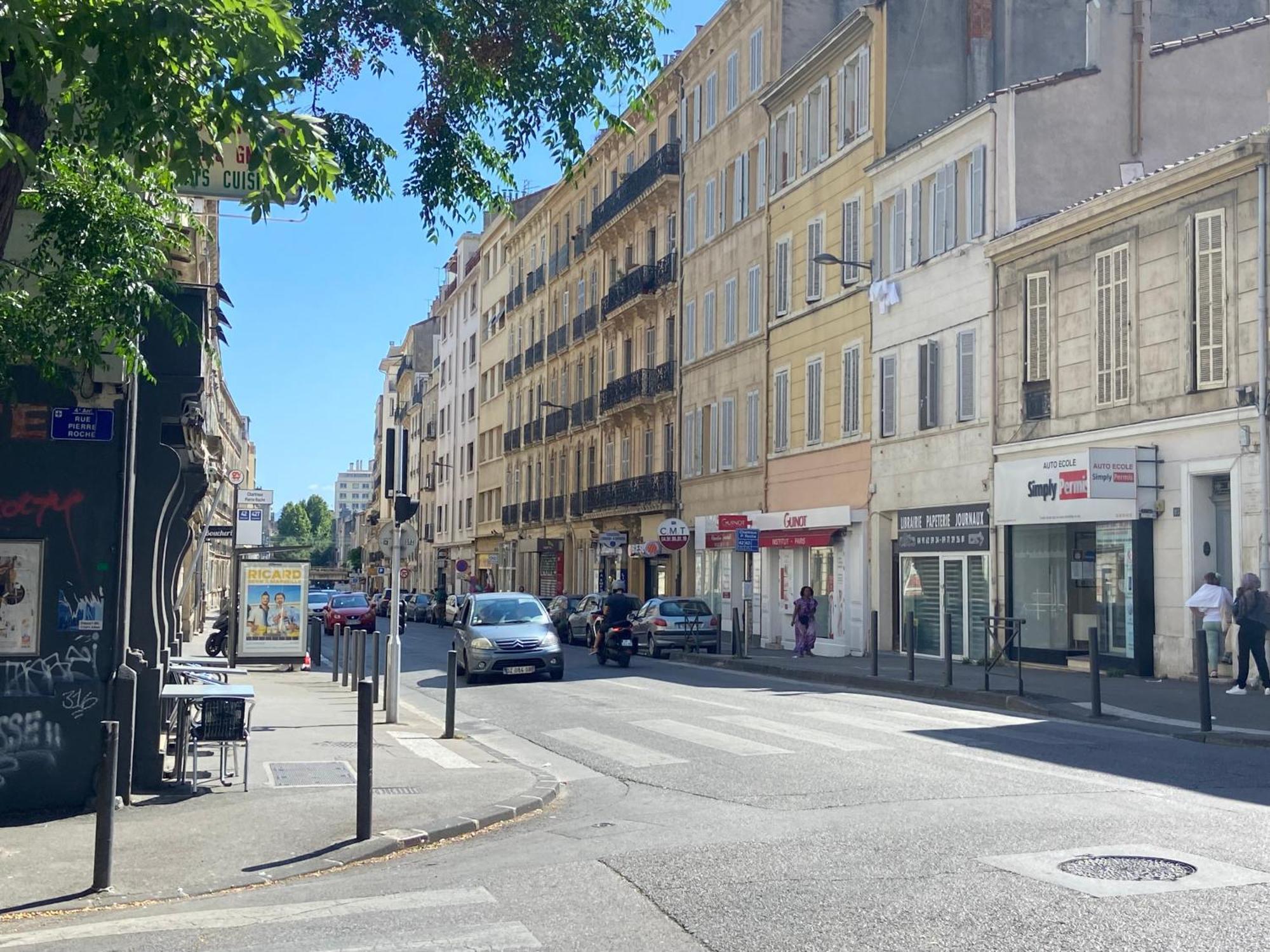 Logis Confortable - Accueillant Marseille Eksteriør billede